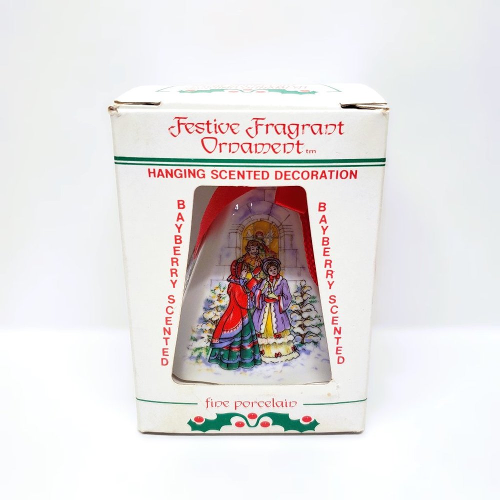 Vtg Jasco Festive Fragrant Christmas Ornament Bayberry Potpourri Carolers Taiwan
